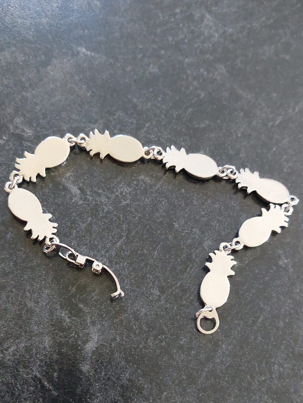 ๐5/$25 Vintage SJ Signed Silvertone Abalone Pineapple Link Bracelet 7.25" - Picture 4 of 5